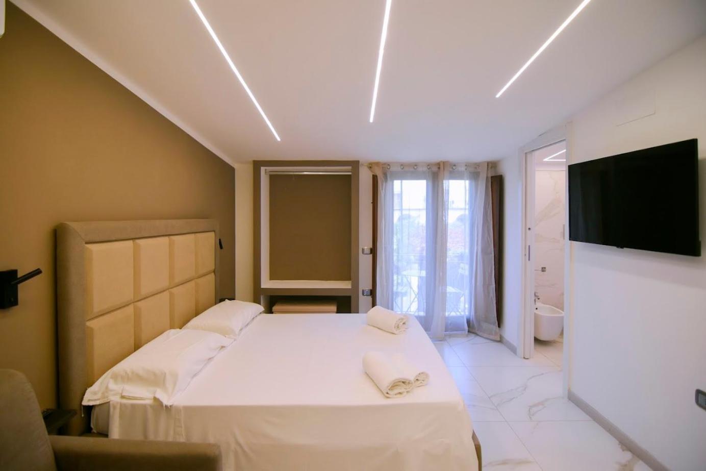 Belma Aparthotel And Rooms Marina di Camerota Eksteriør billede